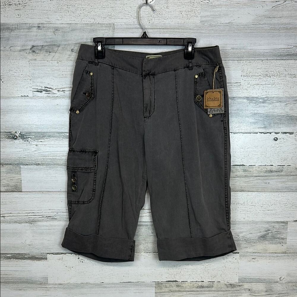 NWT Khakis Women's Cargo Capri Pants Knee Length Gray Women’s Size 12